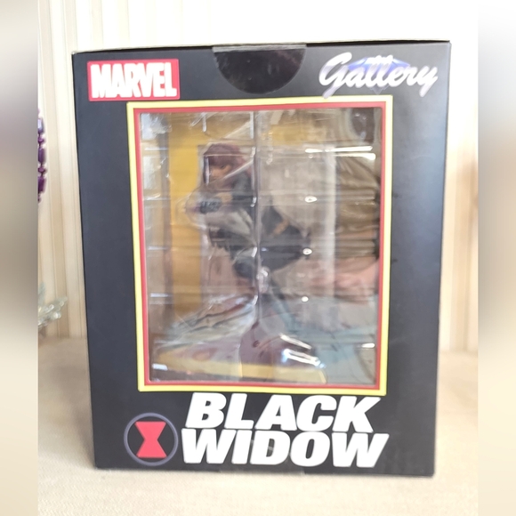 BLACK WIDOW MARVEL Gallery LEGENDS 5 Figure PVC Diorama - Picture 7 of 9